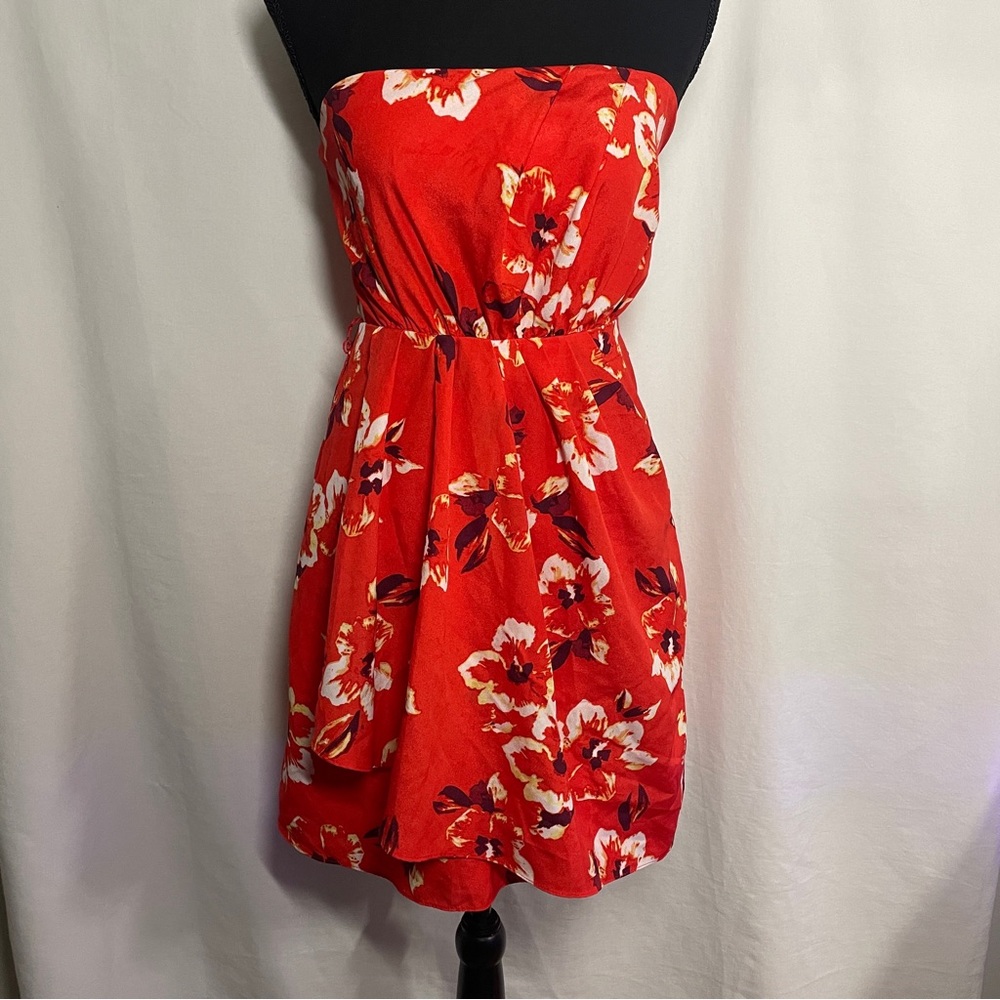 EXPRESS size 2 red floral strapless dress